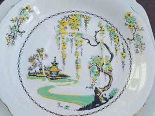 Royal Standard Trio Porcelana Pagoda