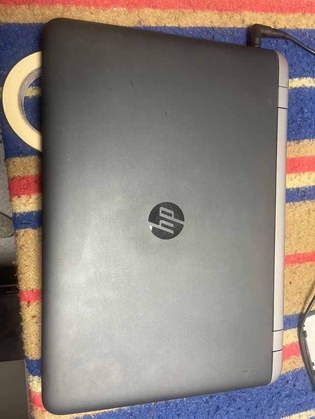 Se vende portatil hp