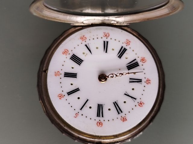 RELOJ ANTIGUO DE BOLSILLO DE PLATA