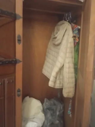 Armario antiguo CHICLANA perfecto,regalo una estan