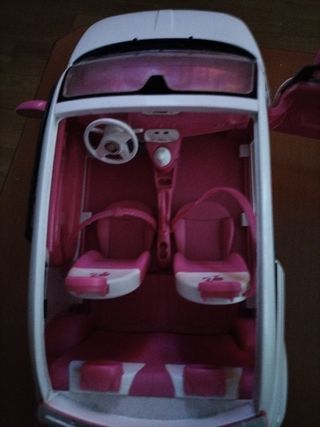 Coche blanco de Barbie