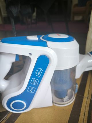 Aspiradora tipo escoba Polti