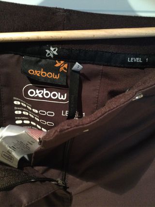 Pantalon esquiar chocolate silueta moderna 38