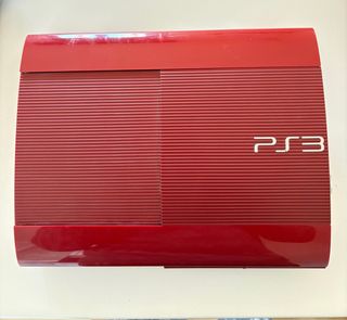 PlayStation 3 Slim rossa con hard disk da 500Gb