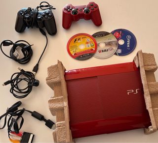 PlayStation 3 Slim rossa con hard disk da 500Gb