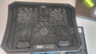 TopMate C12 Base Refrigeradora Portatil