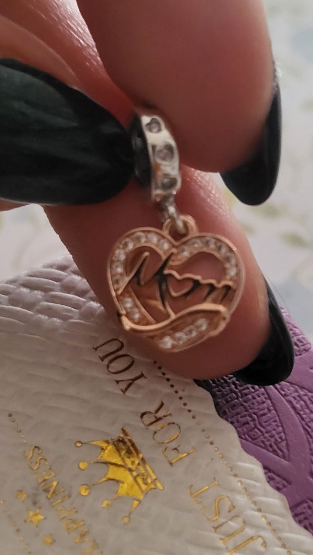 Charm plata corazón mamá