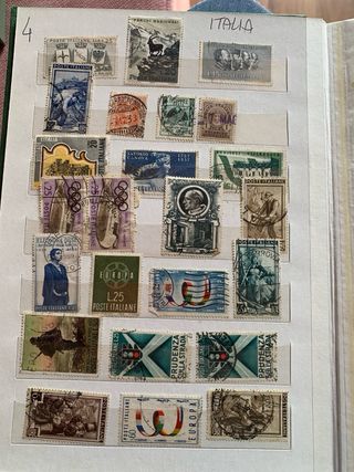 Album di francobolli di tutto il mondo.prima parte