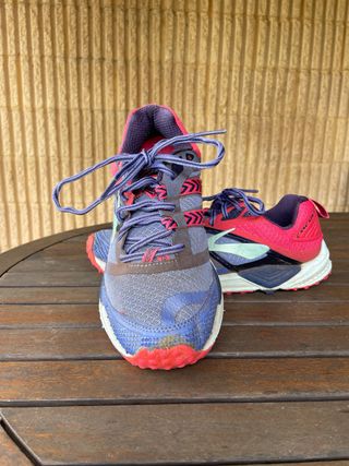 Brooks Cascadia 12 mujer 40.5