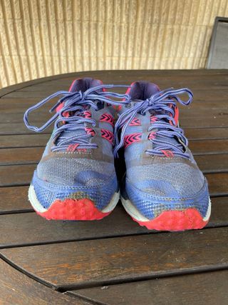 Brooks Cascadia 12 mujer 40.5