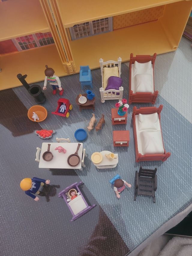 REBAJADO  Casa maletín Playmobil