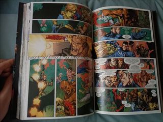 Invasión Secreta - Marvel Deluxe