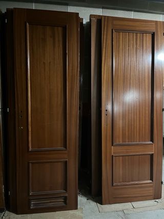 Dos pueratas de madera 71 por 2.03