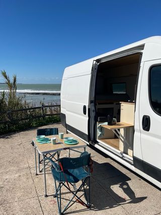 Alquiler Camper Puerto Sta.Mª Instagram @CamperZur
