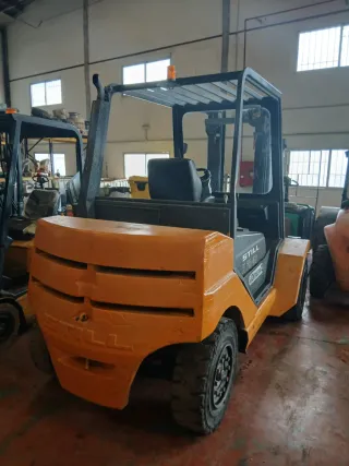 CARRETILLA 5000KG DIESEL OCASION..