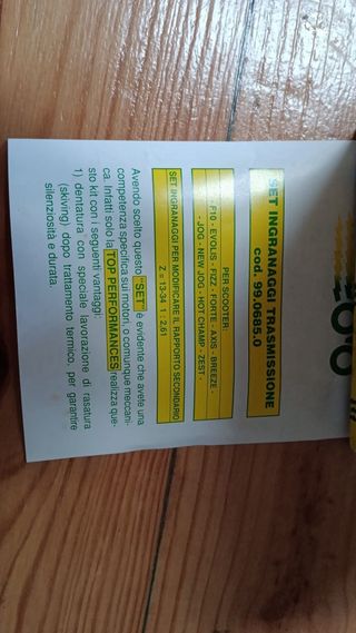 Set de engranajes para scooter. Están en Barcelona