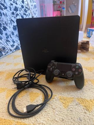 Play Station 4