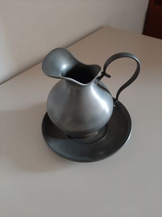 brocca con vassoio in peltro