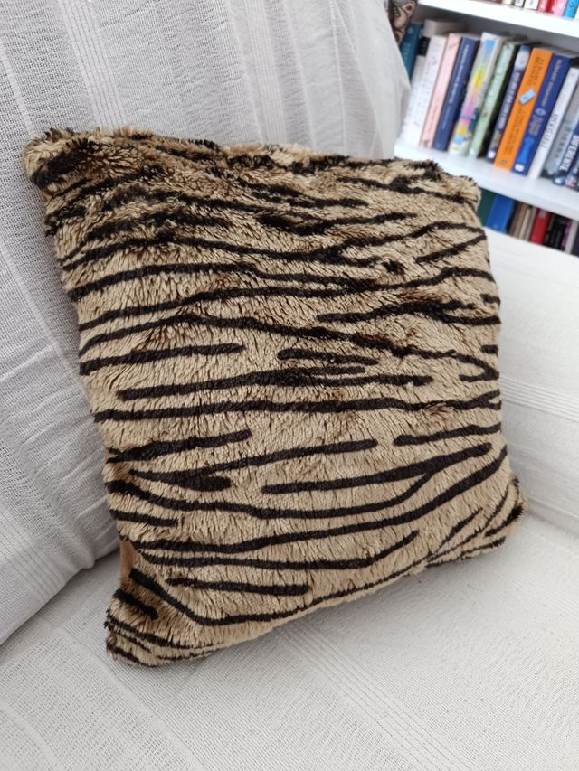 Funda de cojín animal print