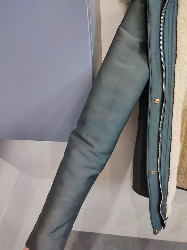 Abrigo verde oscuro de Mango