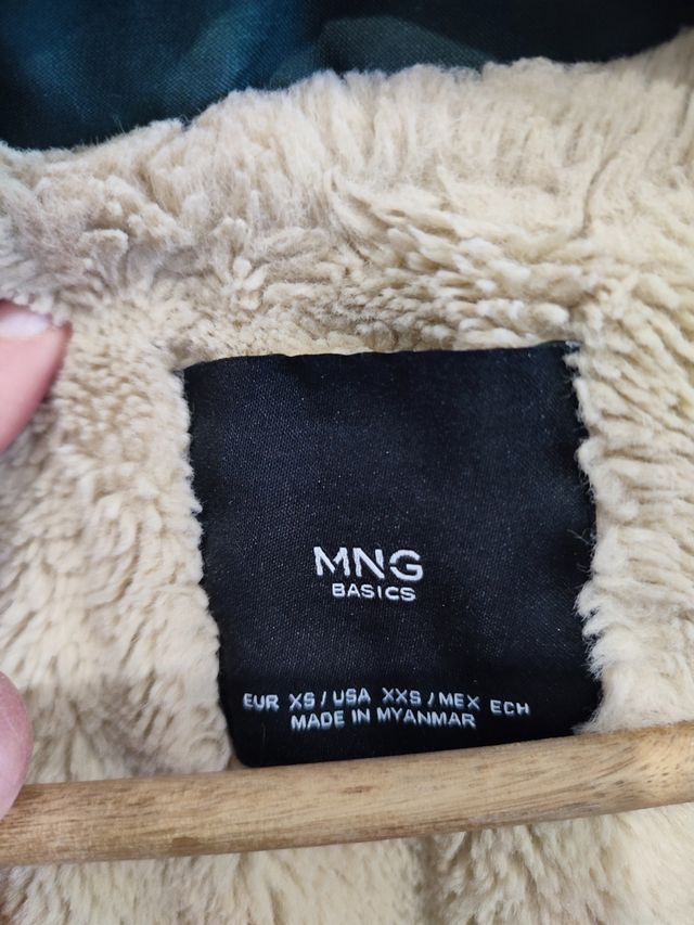 Abrigo verde oscuro de Mango