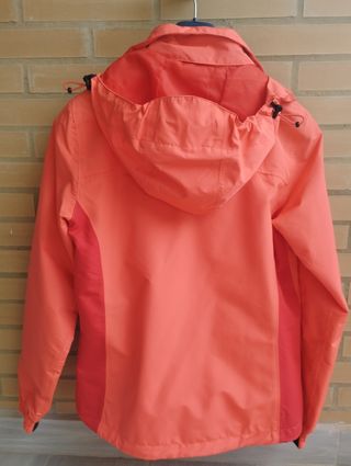 Cortavientos impermeable