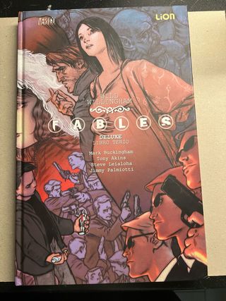 Fables: Deluxe Libro Terzo