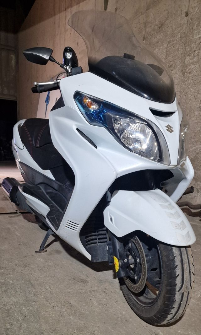 DESPIECE SUZUKI BURGMAN 400 CC