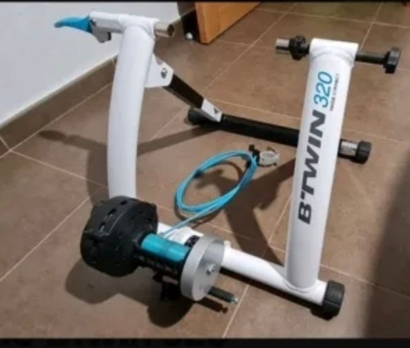 Rodillo bicicleta de segunda mano por 35 EUR en Calasparra en WALLAPOP