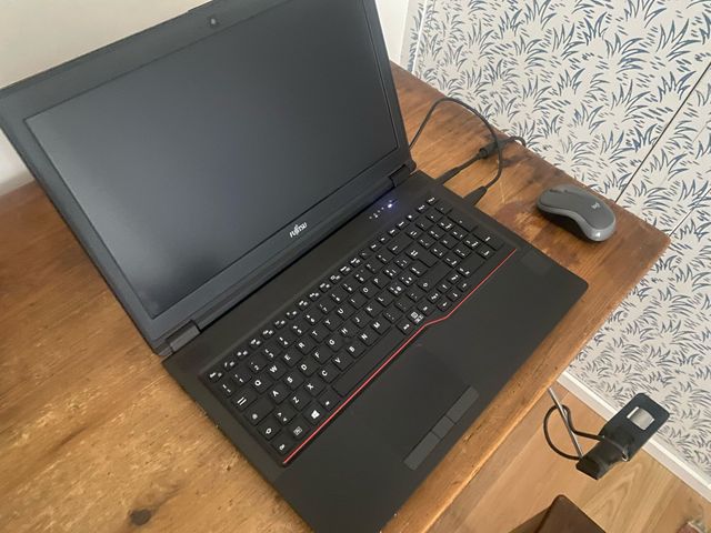 Fujitsu Celsius H780, 15.6", Core i7-8850H, 32Gb