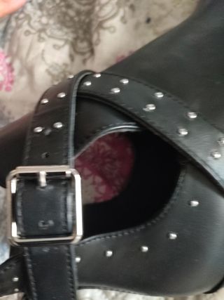 Botines nuevos con su caja