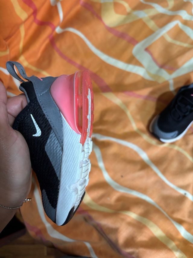 Zapatillas de niña. talla 23 1/2