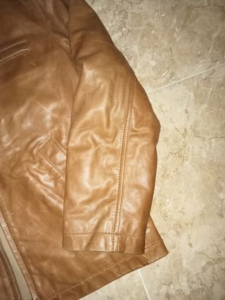 Cazadora cuero, talla 48