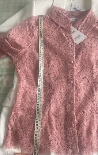 Camisa de encaje de Zara. Talla M.
