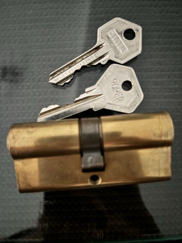 serratura a cilindro