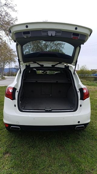 Porsche Cayenne 2011