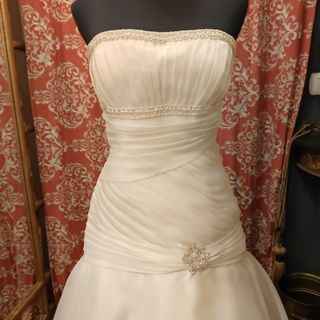 Vestido novia firma Alma novia T44 