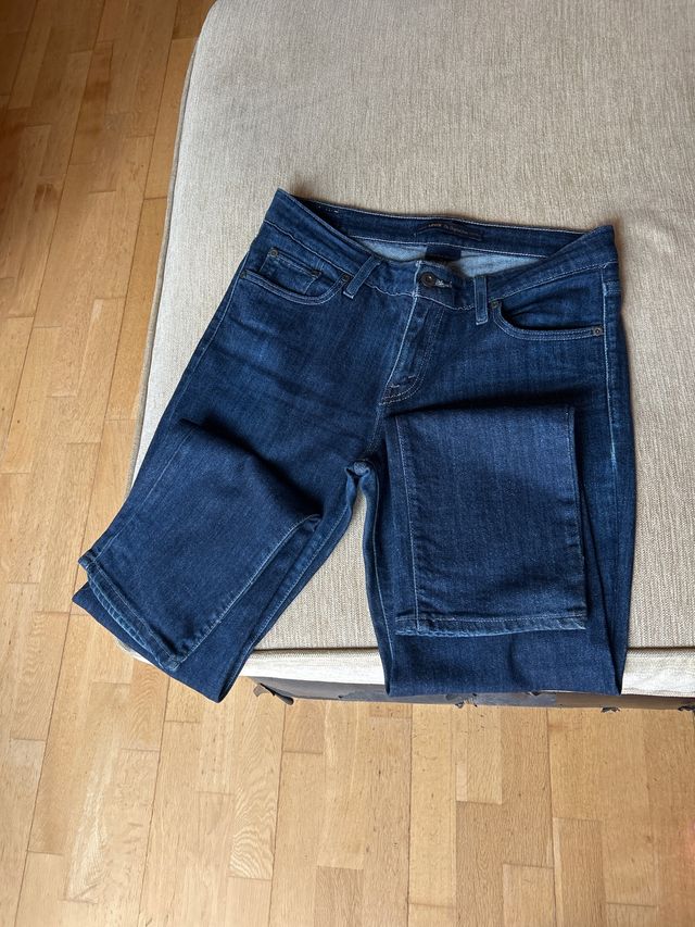 Levis vaquero mid rise skinny