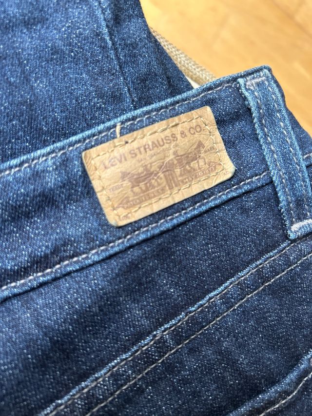Levis vaquero mid rise skinny