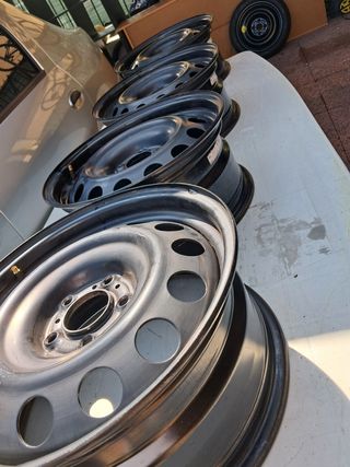 Cerchi in ferro 16.   5 buloni