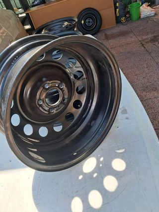 Cerchi in ferro 16.   5 buloni