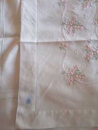 4 centrini o tovagliette