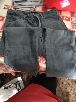 Pantalón pana