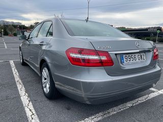 Mercedes-Benz Clase E220 2010