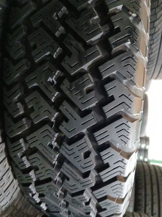215 R 15 100S DUNLOP SP QUALIFER