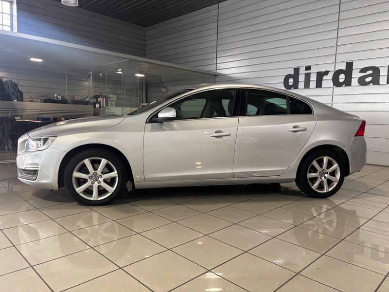 Volvo S60 D3 Momentum 2015, foto 5
