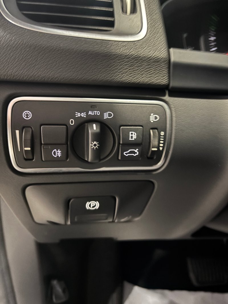 Volvo S60 D3 Momentum 2015, foto 10