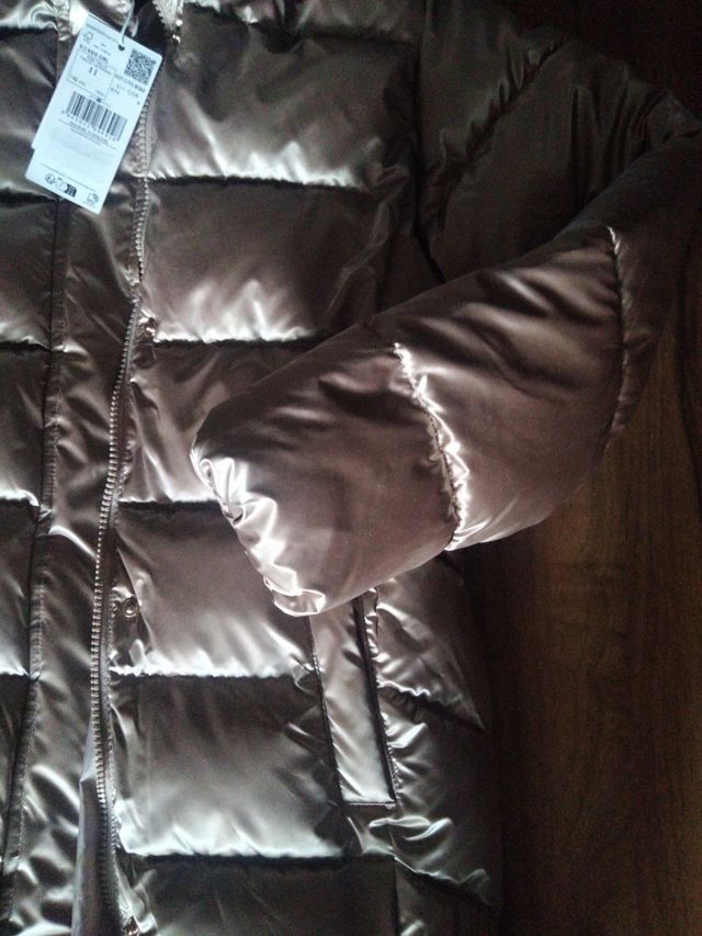 Abrigo parka niña. Talla 11. Mango 