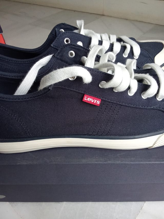 Zapatillas lona levis