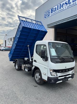 Camión Fuso 3.500kg basculante